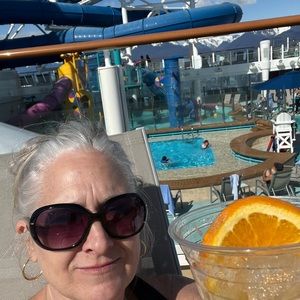 Meet your Posher, Susan